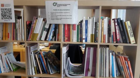 La bibliothèque de la Chambre de l'ESS est à votre disposition