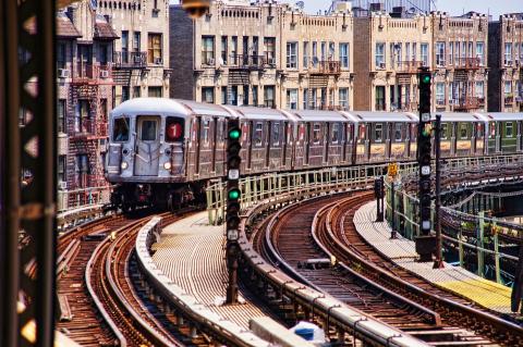 New York : il sensibilise au changement climatique dans le métro
