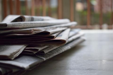" Des abonnements de presse offerts aux jeunes ? " - article du Courrier