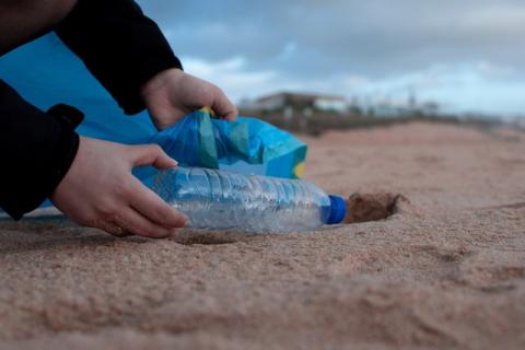 " La contamination plastique des océans est irréversible :  les principaux chiffres en une infographie " - article de Novethic