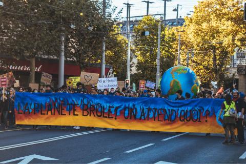 " La planète brûle ! On attend quoi ?" - Article du Courrier